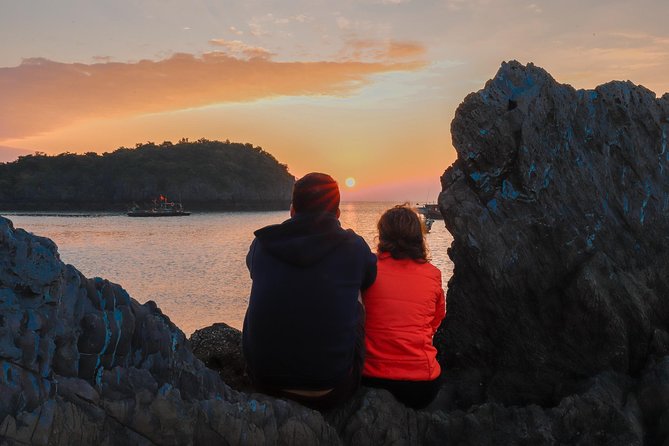 1 Day Boat Tour: HaLong Bay, Lan Ha Bay, Natural Beach and Full Moon Party - A floating fishing village on the way home