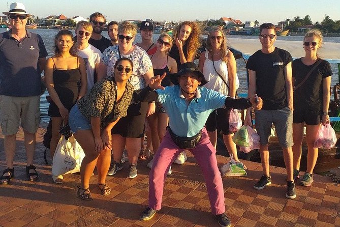 1-Day Mekong Delta Tour: Less-Touristy Cai Be & Vinh Long(Max 10) - Fruit, folk songs, and honey tea