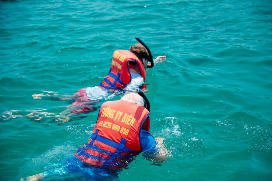 2-3 hours of Private Snorkeling Trip in South of Phu Quoc - May Rut Ngoai offers a different kind of stop
