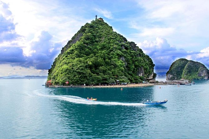 2-Day Explore Halong Bay On Cruise - Budget Cruise - Group size, guides, and the feel on board