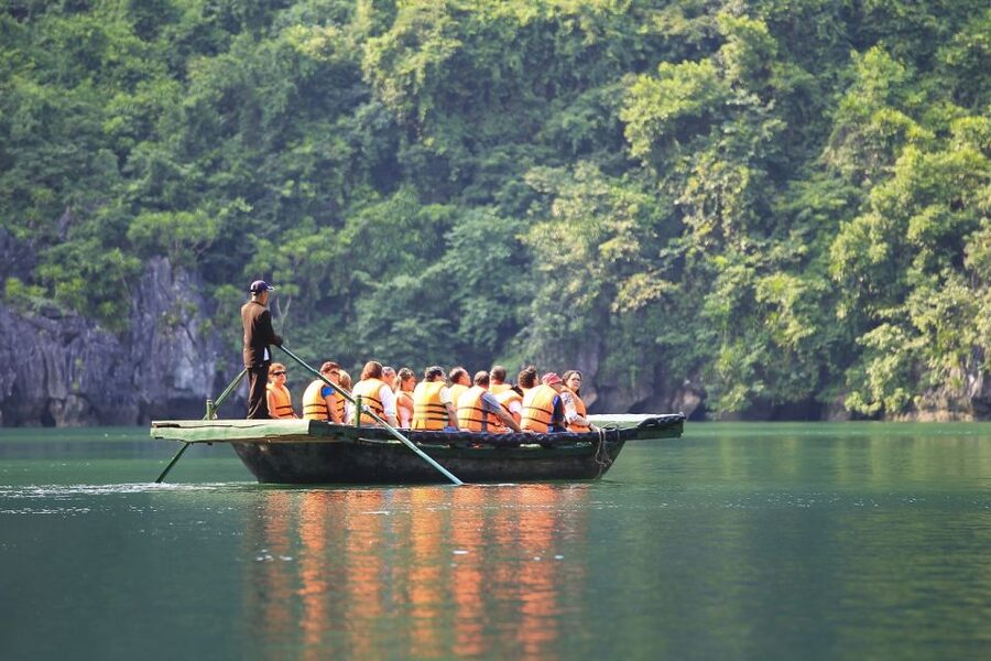 2-Day Ha Noi - Ninh Binh - Ha Long Bay Highlights Tour - Guides Can Shape the Whole Experience