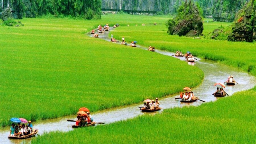 2-Day Ha Noi - Ninh Binh - Ha Long Bay Highlights Tour - Tam Coc by Bamboo Boat Along the Ngo Dong River