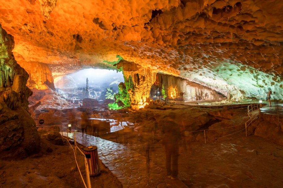 2-Day Royal Palace Ha Long Bay & Ti Top Island Cruise - The guides can make or break the schedule