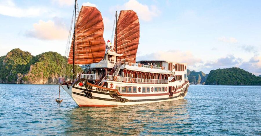 2-Day Royal Palace Ha Long Bay & Ti Top Island Cruise - What the Royal Palace cruise is really like