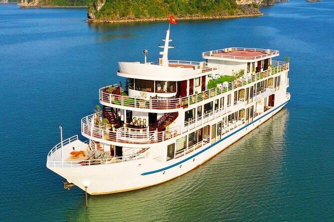 2 Days Halong Bay - Halong Sapphire Cruise - The morning road from Hanoi to Tuan Chau