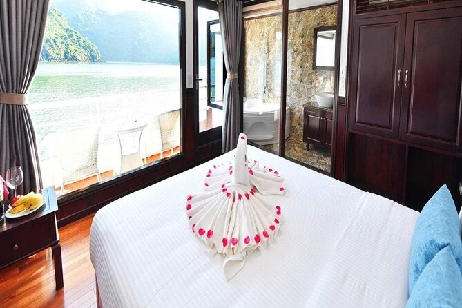 2 Days Halong Bay - Halong Sapphire Cruise - Sung Sot Cave and the final cruise hours