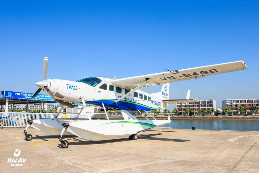 25 minutes sightseeing flight in Halong Bay by Seaplane - Key points to know before you book