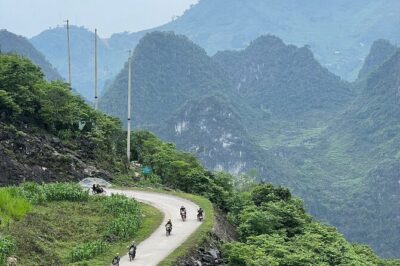 2D1N Loop Tour With Easyriders 150CC (small group 5-10 Pax)
