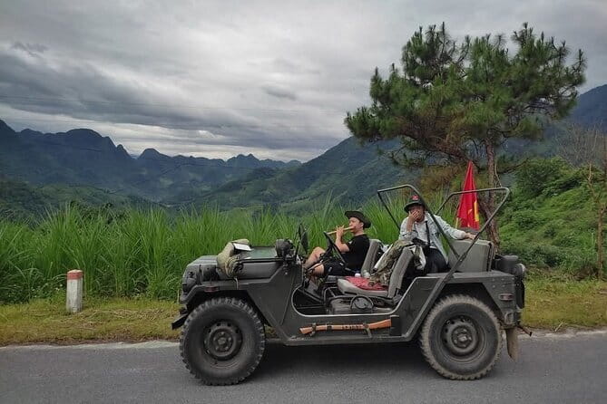 3 Day Ha Giang Loop by Open-Air Car - Day three: Hmong craftwork and Du Gia waterfalls