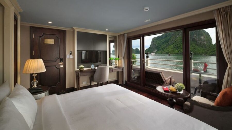 3 Day Hanoi - Ninh Binh - Halong Bay 5 Star Cruise & Balcony - The long road from Ninh Binh to Ha Long Bay
