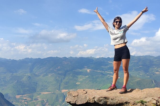 3 Days 2 Nights Ha Giang Loop Adventure - Majestic Tour Vietnam - Coffee and lunch in Dong Van