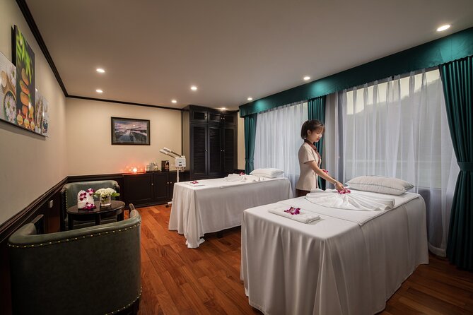 3D2N Luxury HaLong Bay with Aspira Cruise: kayak, Cat Ba island - Day three: sunrise, breakfast, and the return to Tuan Chau
