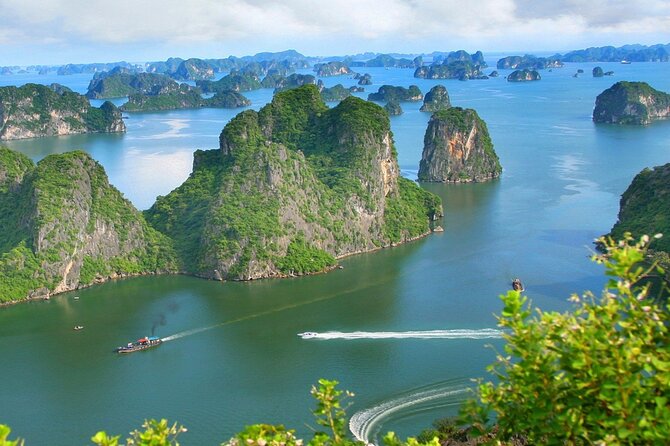 5-Day North Vietnam: Hanoi -Halong Bay -Ninh Binh-Sapa from Hanoi - Day 1: Tam Coc and the old capital near Ninh Binh