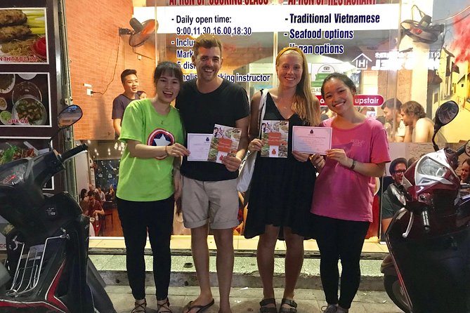 5 Traditional Dishes Hanoi Cooking Class with Market Trip - At a glance