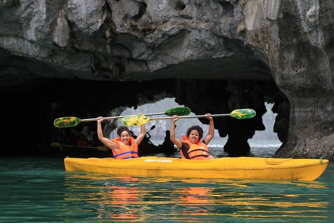 6 Hour Cruise in Hanoi - Climbing Titop Island for the wide view