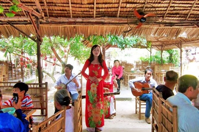 Adventure Cu Chi Tunnels and Mekong Delta Tour From HCM - Cruising the Mekong by two kinds of boat