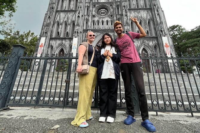 All-in-One Hanoi Walking Tour Through a Train Street - A local market and lesser-known corners