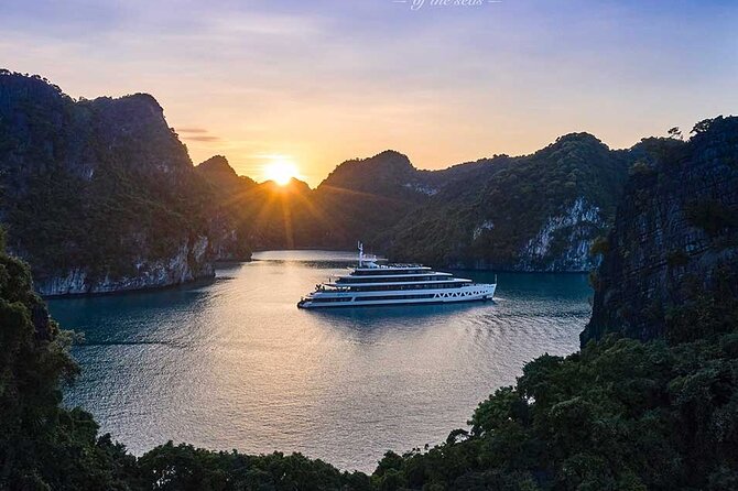 ALL Inclusive: Halong Bay Overnight Luxury Cruise Collection - Getting from Hanoi to the harbor