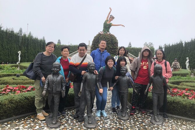 Ba Na Hills and Golden Bridge Full Day Tour Small Group - Golden Bridge: dramatic, crowded, and worth seeing