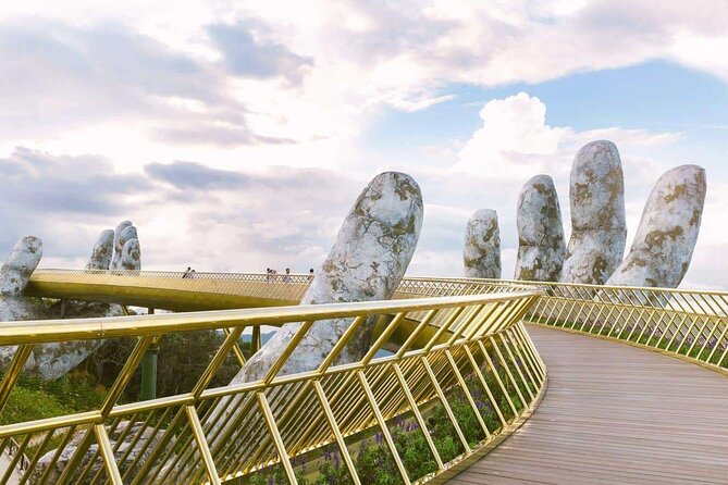Ba Na Hills & Golden Bridge Full-Day Tour - What the 30-minute Golden Bridge stop is really like