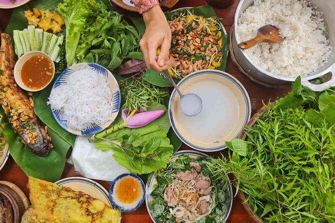 Ben Tre: Scooter, Culture, Sailboat and Mekong Food (Half Day) - A one-hour sailboat trip on a Mekong branch