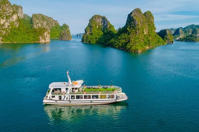 Best Halong Bay Tour One Day On Luxury Cruise 6 Hours Cruising - Luon Cave by bamboo boat or kayak