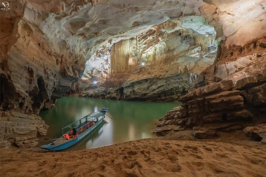 Boat Ride Phong Nha Cave & Vietnam’s Historic Command Cave - Key points at a glance