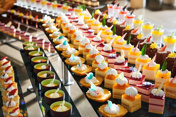 Buffet on Paradise Delight Dining Cruise Halong Bay Tour - Service from Blue, Trang, Mark, Jl, and Nyi Antonio