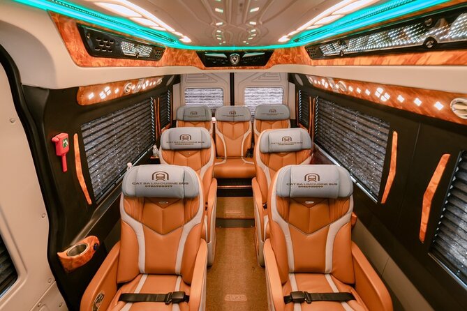Bus Ha Noi to Cat Ba island - Choosing between the standard bus and limousine van