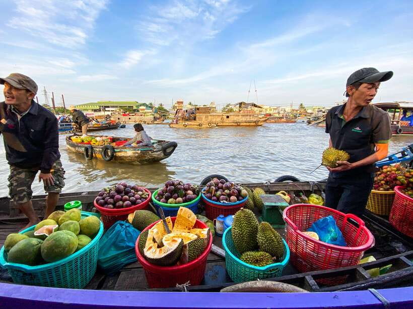 Can Tho: Explore Mekong, Floating Market, Cacao & Local Life - Cai Rang floating market with noodle soup