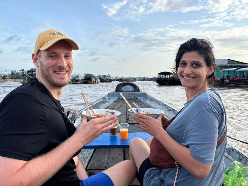 Can Tho: Floating Market, Canal, Cacao Farm & Mekong' Life - Walking through Mekong villages