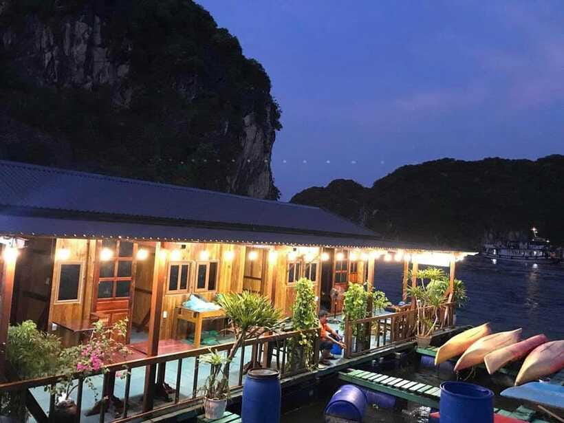 CAT BA :2D1N Lan Ha bay-Ha Long bay with Plankton Excursion - Guides, food, and the human side of the trip