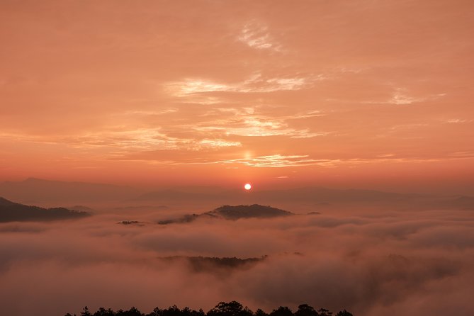 Cloud Chasing packaged hike - Sunrise, Nature and Wellness - The sunrise is the main event