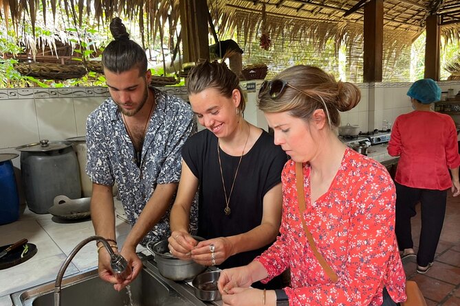 Cooking class & Vibrant Market by Scooter/Tuktuk (Half-Day) - Why coconut matters in Ben Tre cooking
