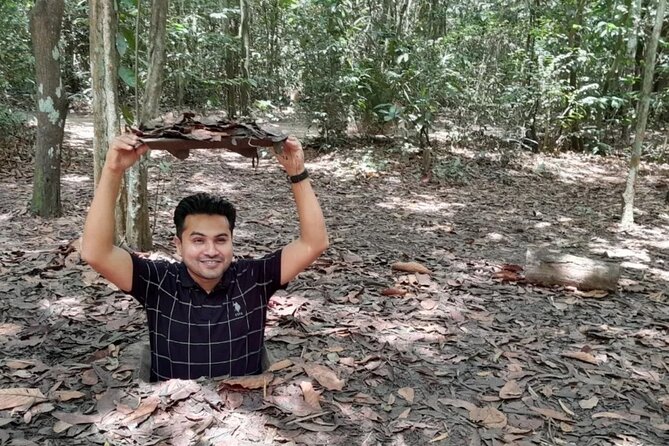 Crawl and Paddle Full day Cu Chi Tunnels and MeKong Delta - The main drawback: a lot of time in the van