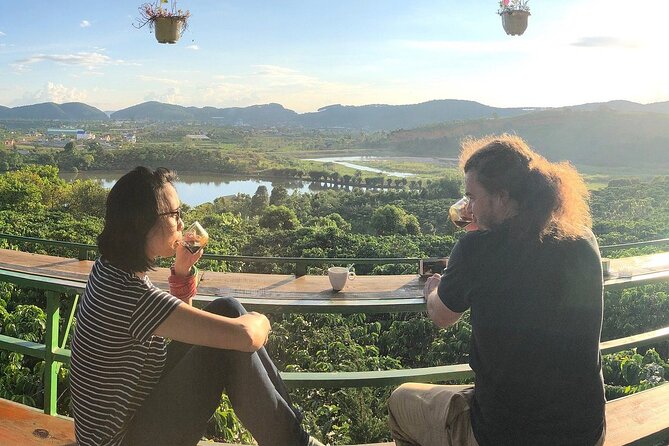 Da Lat Easy Rider Group Waterfall Motorcycle Adventure - Chicken Village introduces K’ho culture