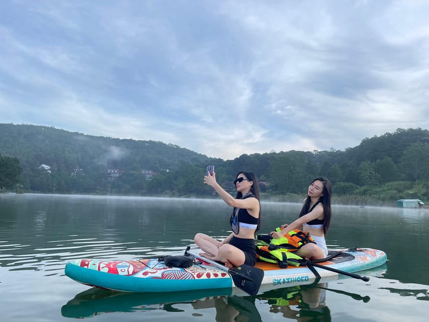 Da Lat: Tuyen Lam Lake Kayak or SUP Tour - Picking the right time: mist, calm water, or sunset