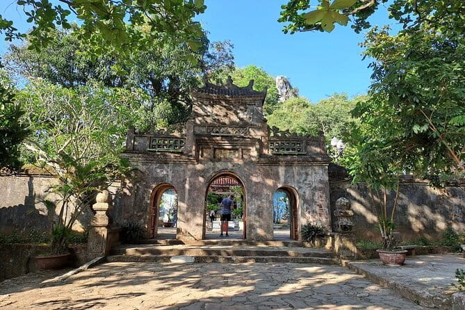 Da Nang City Sightseeing Private Tour With Funny Tour Guide - Who should book this tour?