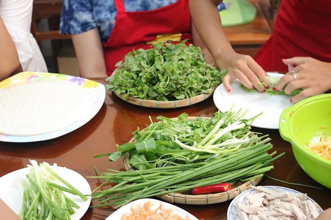 Da Nang Cooking Class with Coffee Tasting and Market Visit - Starting with Vietnamese coffee at a local café