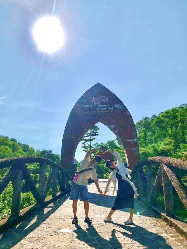 Da Nang: Full-day My Son Sanctuary And Hoi An Heritage Tour - My Son Sanctuary, towers in a mountain valley