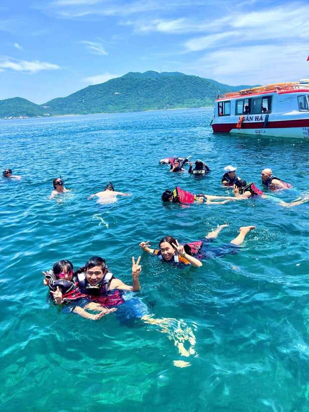 Da Nang/Hoi An: Cham Island Speedboat Tour with Snorkeling - Snorkeling at Xep Beach