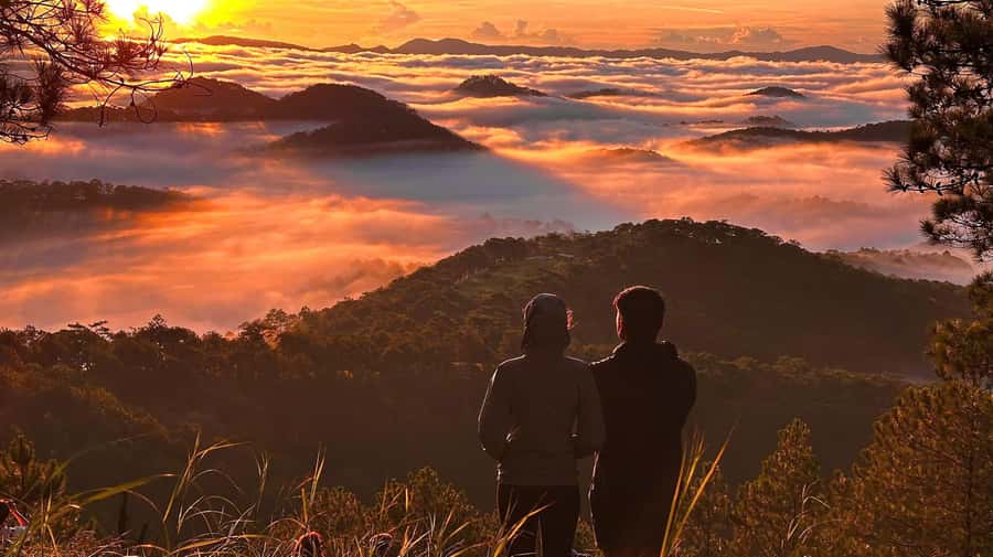 Dalat: Sunrise Trekking and Cloud Hunting experience - Why Pinhatt Peak makes a good early start