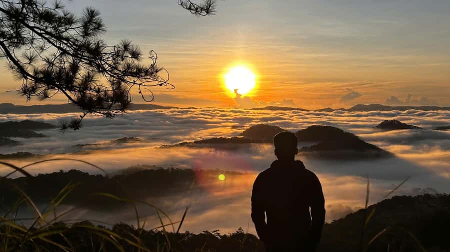 Dalat: Sunrise Trekking and Cloud Hunting experience - Should you book Pinhatt Peak?