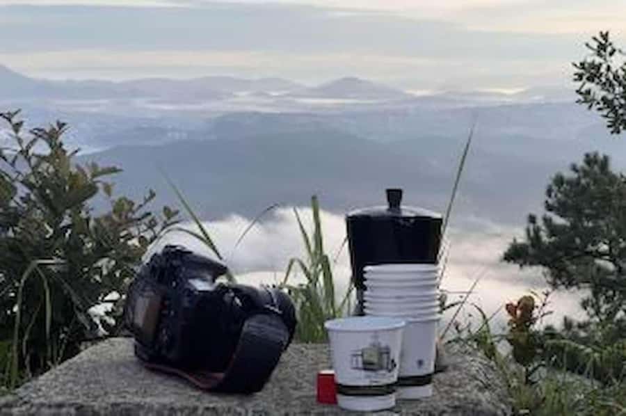 Dalat: Sunrise Trekking and Cloud Hunting experience - Coffee, breakfast, and time for photographs