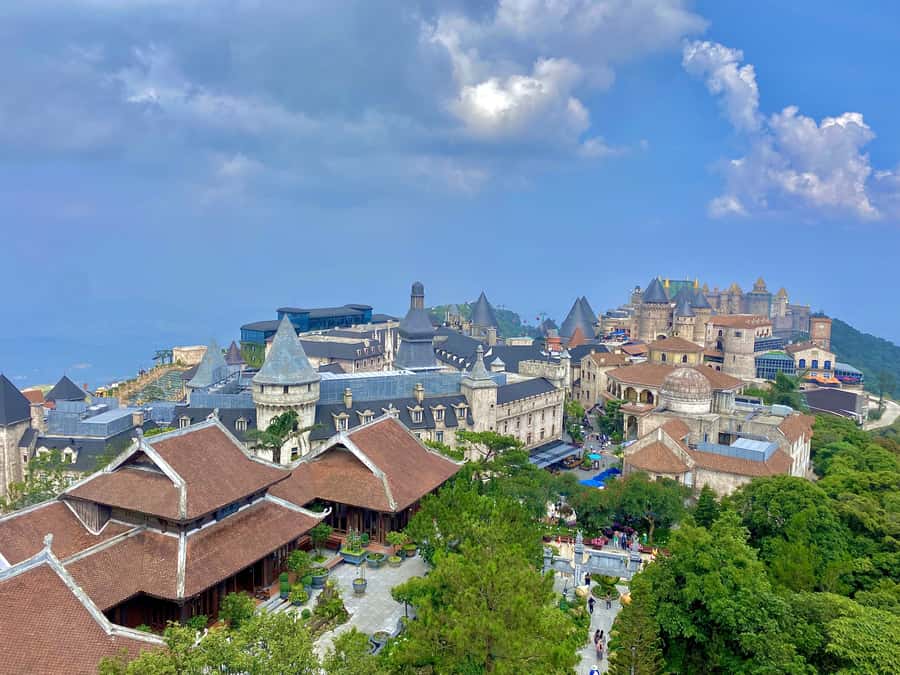 Danang: Golden Bridge by Private Car or Bus w hotel pickup - Should you book this Ba Na Hills transfer?