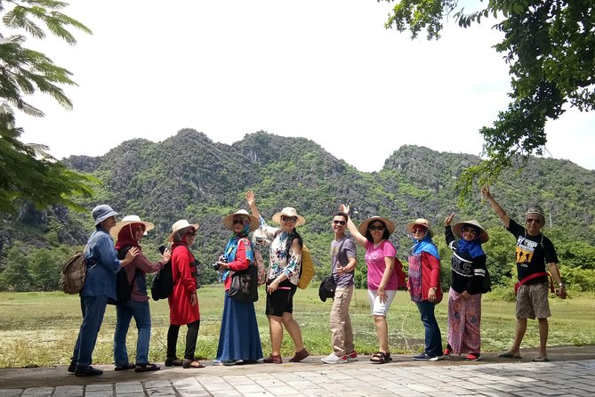 Day tours from Hanoi city (PRIVATE TOUR) - Trang An by boat through a larger natural setting