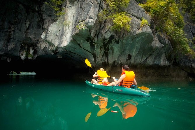Day trip to Halong Bay from Hanoi - The long road from Hanoi to Ha Long