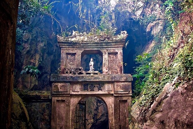 Discover Marble Mountains - Monkey Mountains in Da Nang City - Why Marble Mountains deserve your morning