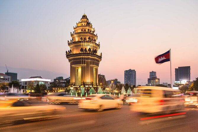 Discover Vietnam - Cambodia - Thailand in 22 Days - Ho Chi Minh City and the Cu Chi Tunnels provide hard history