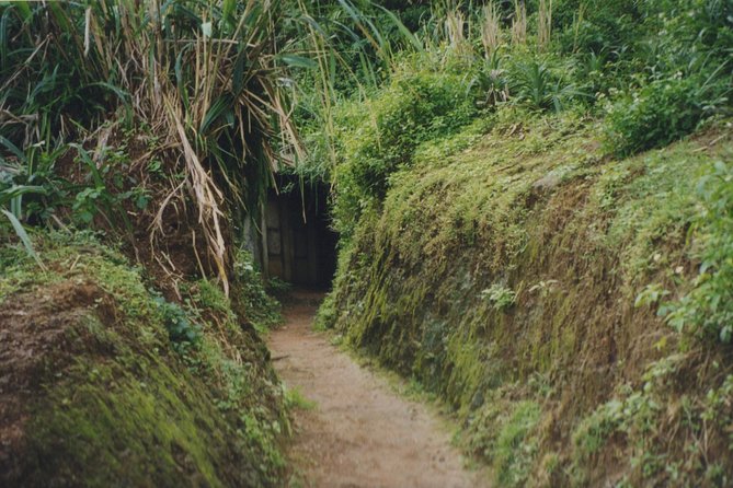 DMZ & Vinh Moc Tunnels – Private Historical Tour from Hue - Who should book this experience